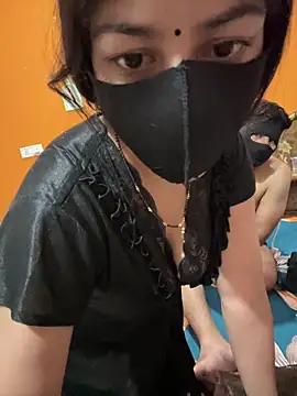 Alexiahotie Adlı Modelin Web Kamerası Şovu