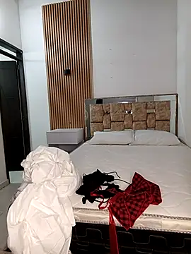 Tina_Hot_xxx: онлайн-секс-чат