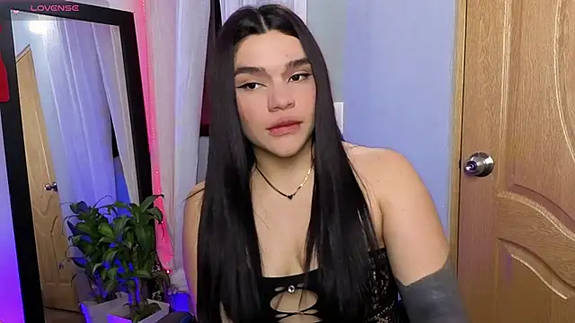 Veronica_111's Live XXX Chat