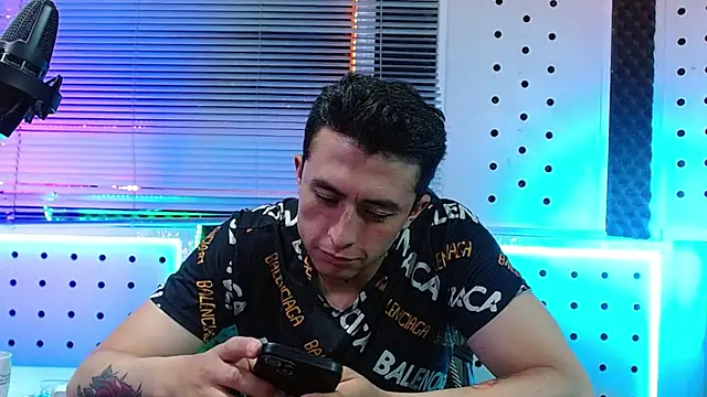 Chat +18 de Godofcumxxx ao vivo