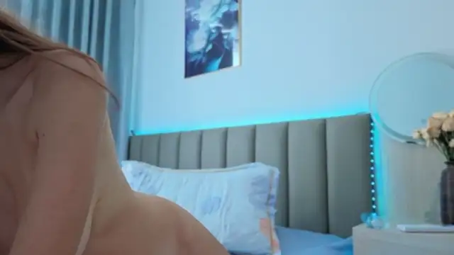 sweety_vikky 网络视讯表演