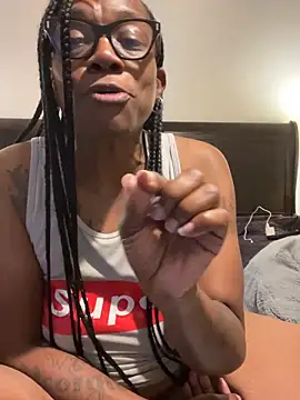 Pokazy przed kamerką – SweetParadise00