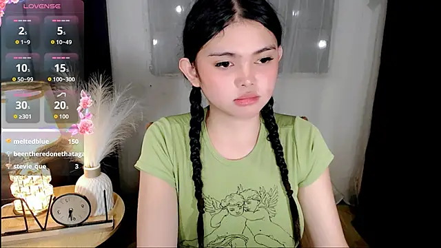 Pokazy przed kamerką – wildest_fantasy