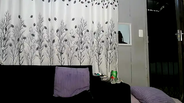 CancerGodessX élő XXX-chatje