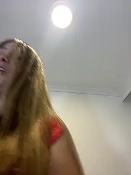 Chat XXX en directo de Zara_Ross