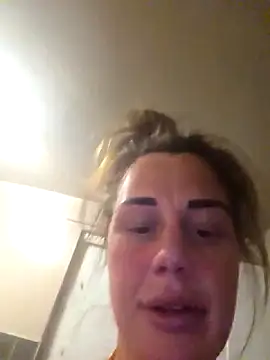 Sophrob96x Adlı Modelin Canlı XXX Sohbeti