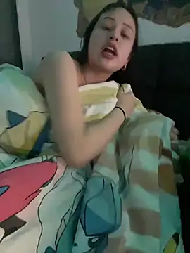 Just-Lilly Chat XXX live