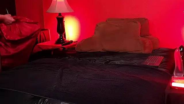 JenniferCD: онлайн-секс-чат