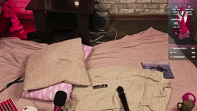 Chat +18 de Frie_Moor ao vivo