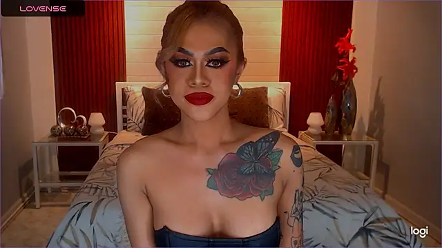 StellaStrong30: онлайн-секс-чат