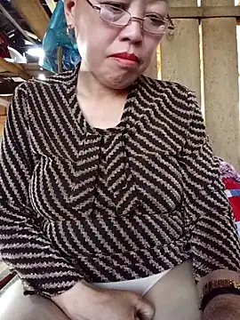 Show modela Agnes-baby na web-kameri