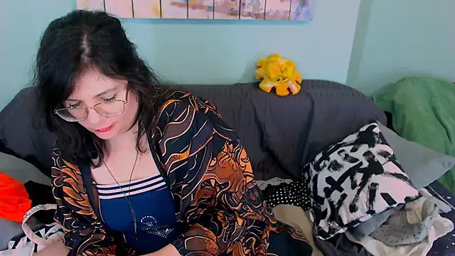 EverlyRaysのライブXXXチャット