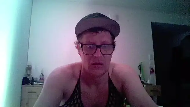 Bigthroaterboy: διαδικτυακό σόου στην κάμερα