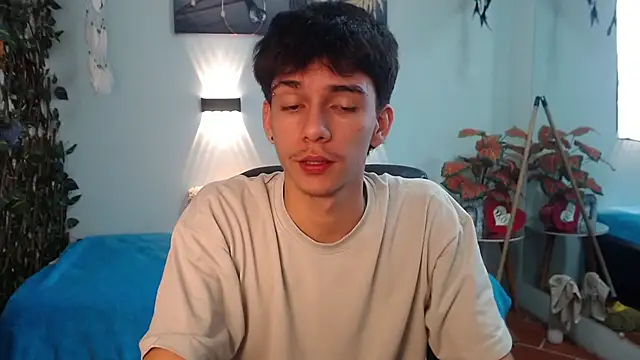 AmethystShadow17のウェブカメラショー