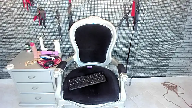 hillary_bigbutt – Live XXX-chat