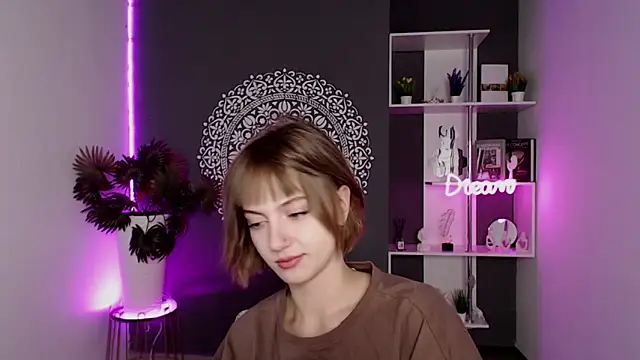 EchoScribe Adlı Modelin Canlı XXX Sohbeti