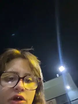 alldogsgotoheaven Show in webcam