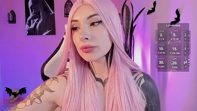 VelvetVampiree élő XXX-chatje