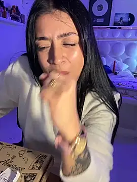 lucianaroy Webcamshow