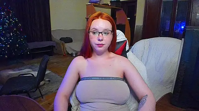 JustFoxyee Live XXX-chat