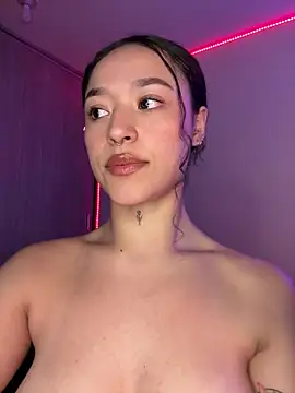 Czat XXX na żywo – crystal_dlun