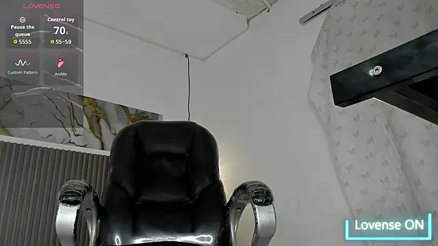 Dyla_n18 Chat XXX in diretta