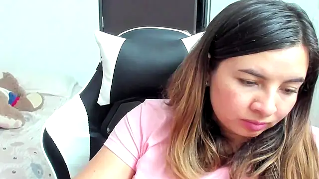 __Emma__11__Lecat_'s Live XXX Chat