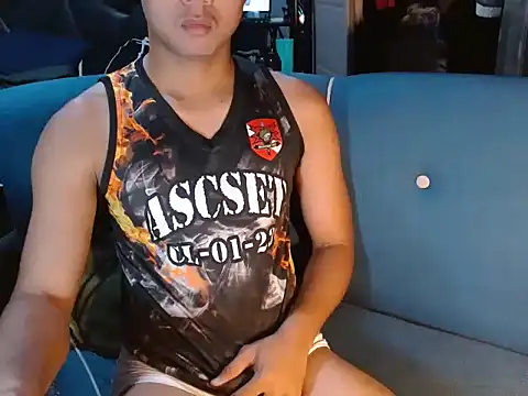 urbigcock_andrie 网络视讯表演