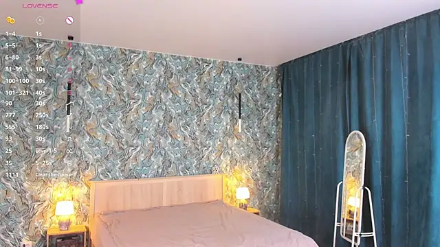 OdellaFrakeのライブXXXチャット