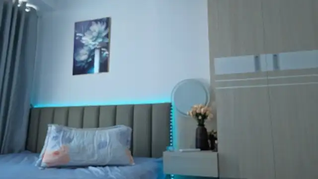 sweety_vikky's Live XXX Chat