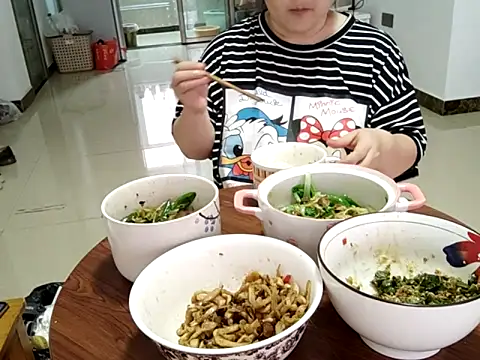 AngelwithEcup's Live XXX Chat