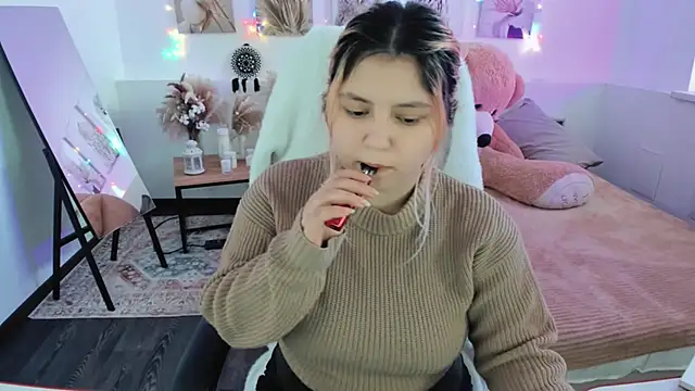 DiaAngell: онлайн-секс-чат