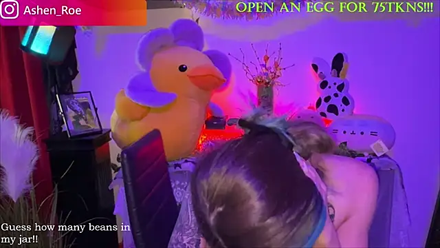 Онлайн чат XXX AshenRoe