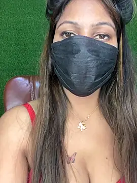 CUTI-NAINAのウェブカメラショー