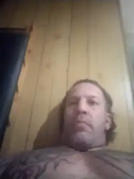 AceticPinscher Show in webcam