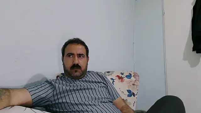 Chat XXX en directo de mio_jaks