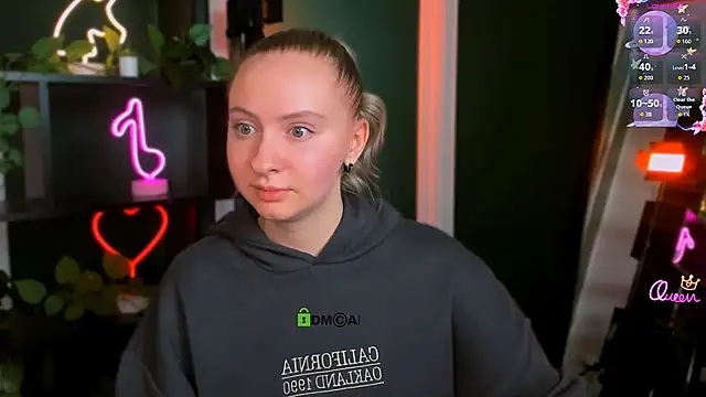 mila_glow1's Live XXX Chat