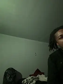 MIGHTYDEMONXXX: διαδικτυακό σόου στην κάμερα