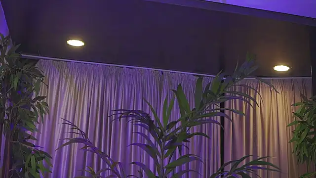 Вебкам-шоу GinaValentinna