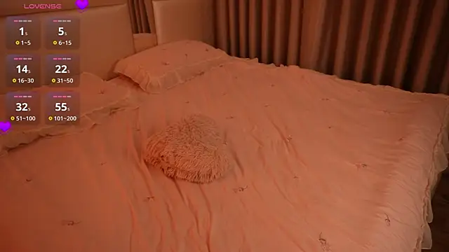 Živý XXX chat Lilly_Colins