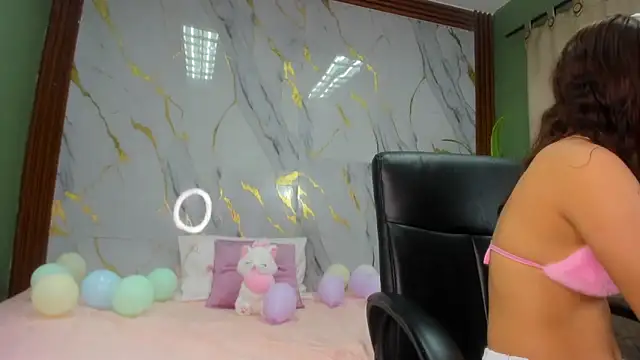 Amanda_Rossi Chat XXX in diretta