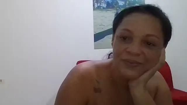 Vicky-43 Live XXX-Chat