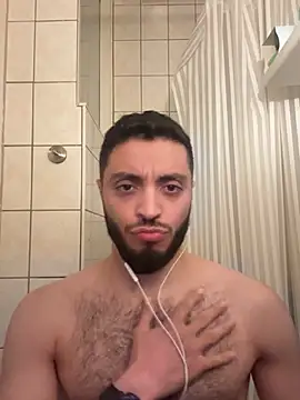 SoftAmjad élő XXX-chatje