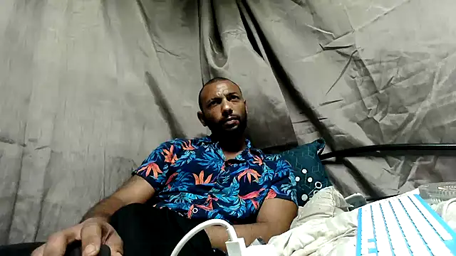 Camodick 在線直播表演