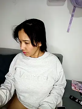 violettaa_millerss' Live XXX Chat