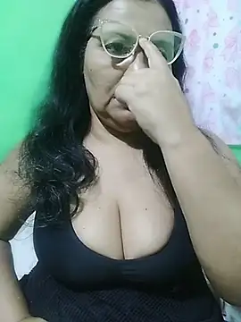 Amarantha25's Live XXX Chat