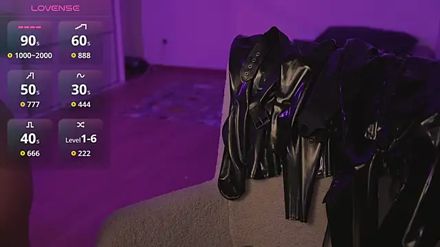 Dominatrix_Alice élő XXX-chatje