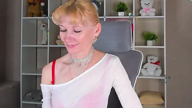 Chat XXX en directo de Julie_Lucas