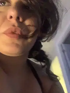 holyeroticssn Live XXX chat