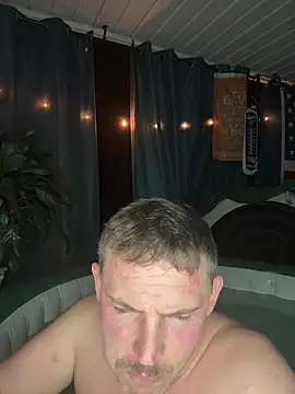 Integrityofsin: διαδικτυακό σόου στην κάμερα